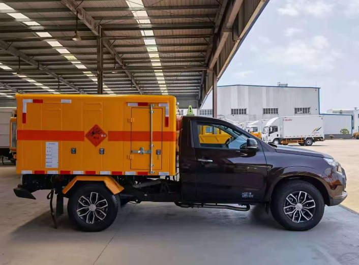 东源凯龙矿山设备爆破器材运输车安全性如何？