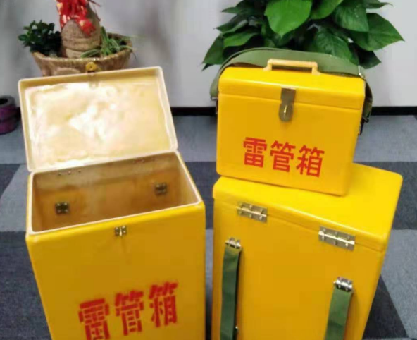 东源玻璃钢雷管箱有哪些特点