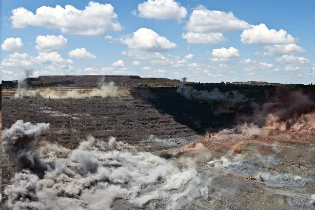 东源矿山作业中常用的爆破设备有哪些？