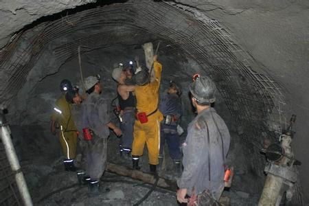 东源工程爆破中的危险因素分析以及应对工程爆破危险的措施